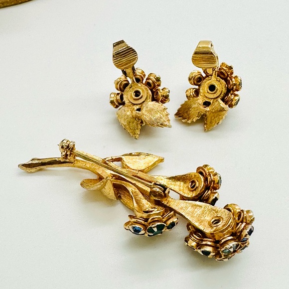 Vintage Rhinestone Brooch Demi Parure Set - Picture 3 of 14